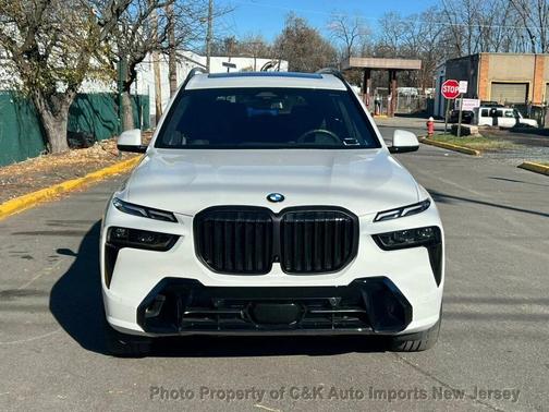 2025 BMW X7 xDrive40i