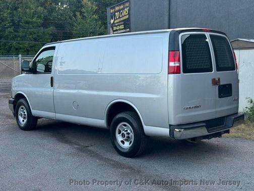 2020 GMC Savana 3500 RWD 3500 Regular Wheelbase Work Van