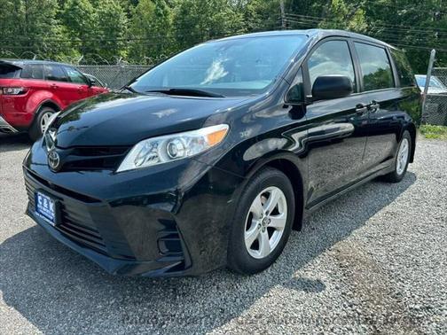 2018 Toyota Sienna SE