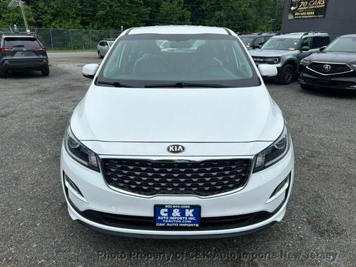 Snow White Pearl 2019 Kia Sedona L