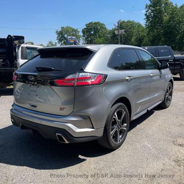 Iconic Silver Metallic 2023 Ford Edge ST