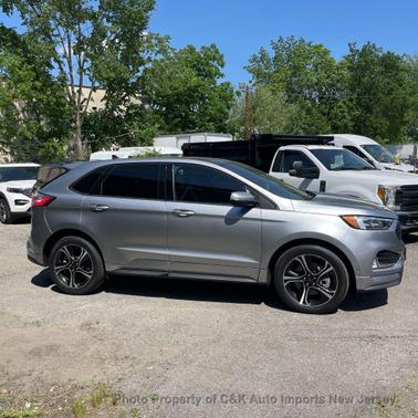Iconic Silver Metallic 2023 Ford Edge ST