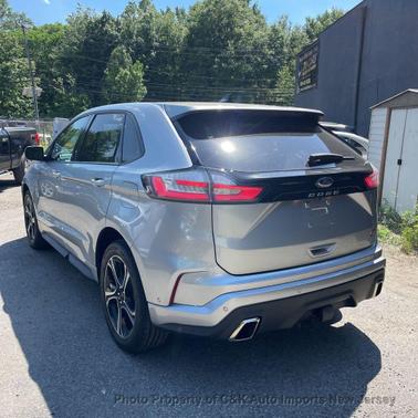 Iconic Silver Metallic 2023 Ford Edge ST
