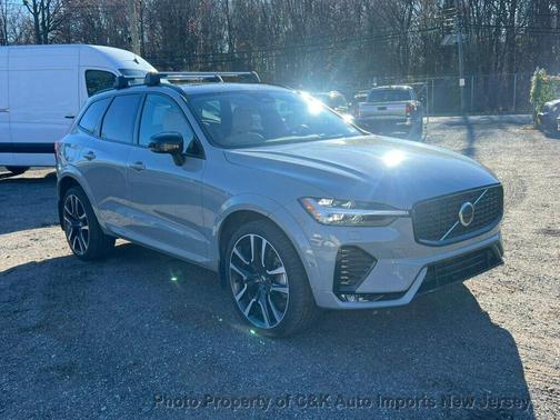 2025 Volvo XC60 B5 AWD Ultra