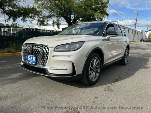 Ceramic Pearl Metallic Tri-Coat 2024 Lincoln Corsair Premiere