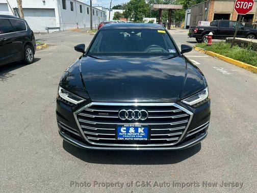 Mythos Black Metallic 2019 Audi A8 55