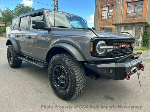Carbonized Gray Metallic 2022 Ford Bronco Wildtrak