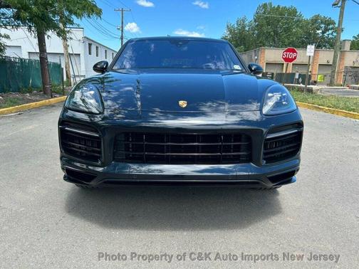 Quartzite Grey Metallic 2021 Porsche Cayenne GTS