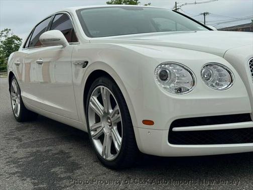 2015 Bentley Flying Spur Base