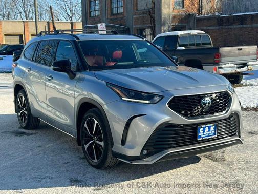 2022 Toyota Highlander XSE