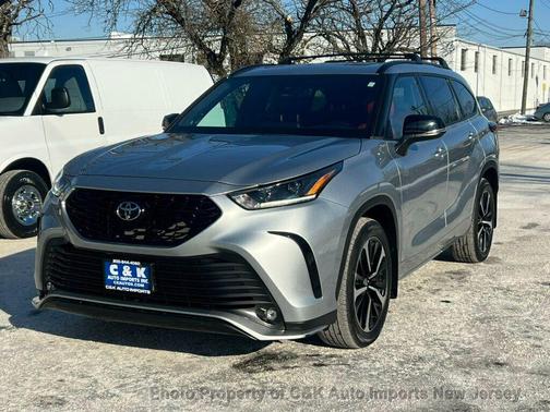 2022 Toyota Highlander XSE