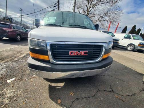 2025 GMC Savana 2500 Work Van
