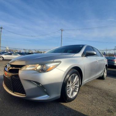 Celestial Silver Metallic 2015 Toyota Camry SE Sedan