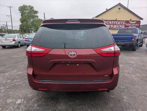 2015 Toyota Sienna LE