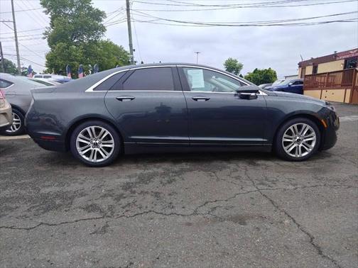 2016 Lincoln MKZ Base