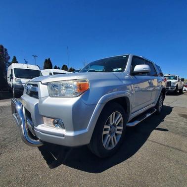 Classic Silver Metallic 2011 Toyota 4Runner Limited