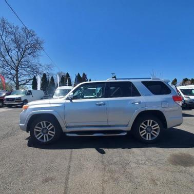 Classic Silver Metallic 2011 Toyota 4Runner Limited