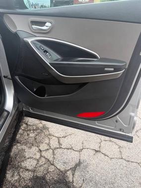 Silver 2015 Hyundai SANTA FE GLS