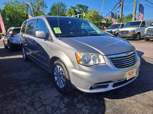 2013 Chrysler Town & Country Touring