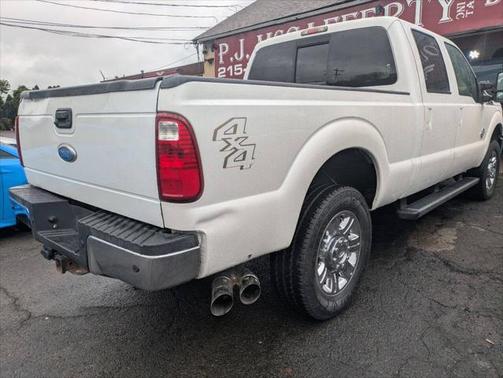 2011 Ford F-250 Lariat 4x4 4dr Crew Cab 6.8 ft. SB Pickup