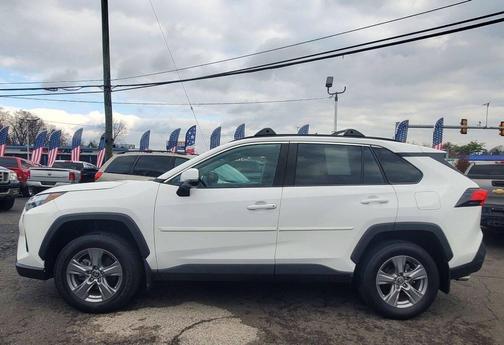 2024 Toyota RAV4 XLE