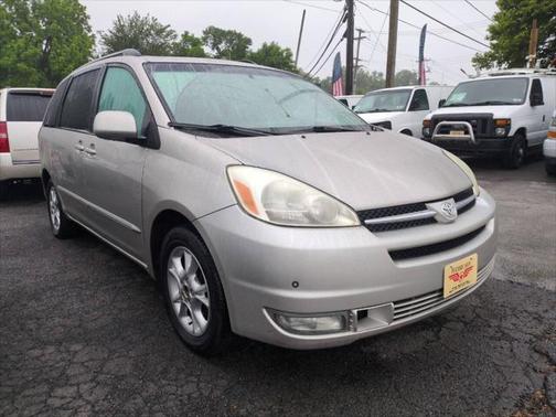 2005 Toyota Sienna XLE