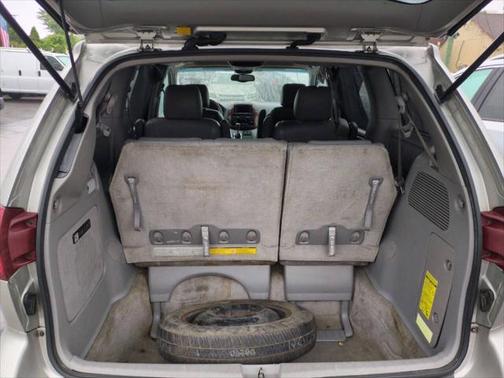 2005 Toyota Sienna XLE