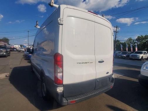 2017 Ford Transit-250 Base