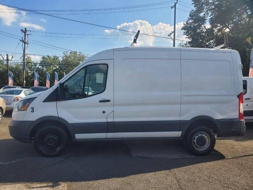2017 Ford Transit-250 Base