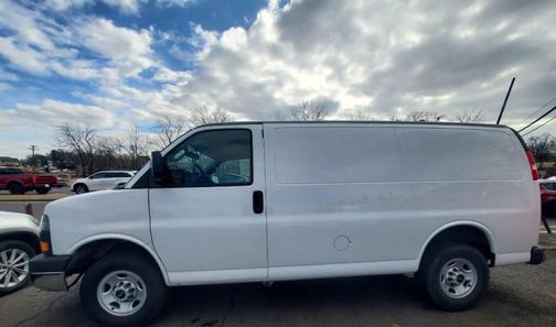 2024 GMC Savana 2500 Work Van