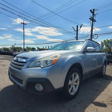 Ice Silver Metallic 2013 Subaru Outback 2.5i Premium