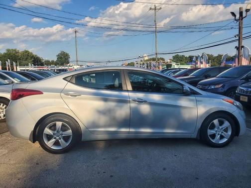 2013 Hyundai ELANTRA Limited