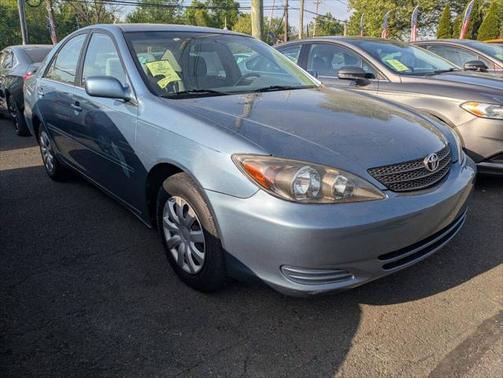 2004 Toyota Camry SE