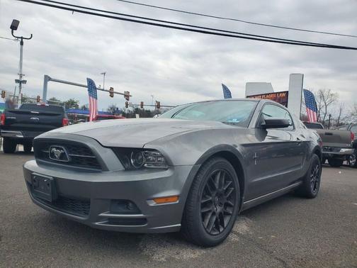 2013 Ford Mustang V6 Premium