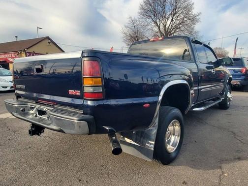 2005 GMC Sierra 3500 SLT Extended Cab