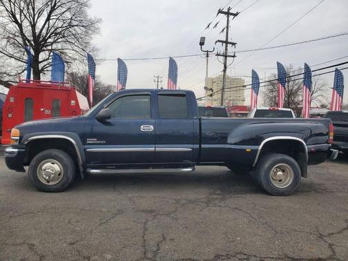 2005 GMC Sierra 3500 SLT Extended Cab