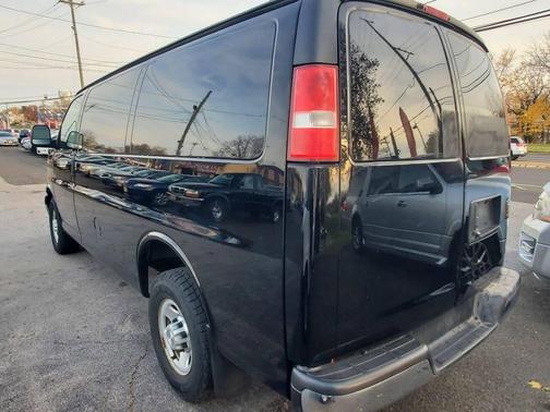 2017 Chevrolet Express 2500 Work Van