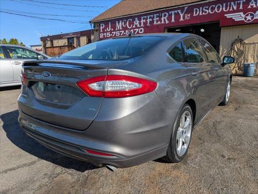 2014 Ford Fusion SE