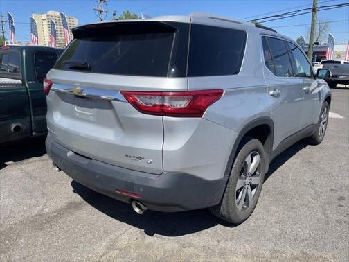 2018 Chevrolet Traverse LT Leather