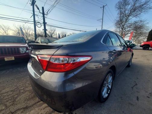 2016 Toyota Camry SE w/Special Edition Pkg