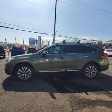 Gray 2017 Subaru Outback 2.5i Touring