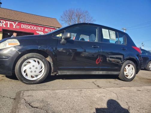 2009 Nissan Versa 1.8 SL