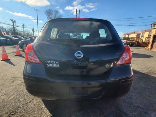 2009 Nissan Versa 1.8 SL