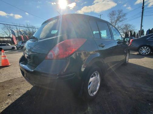 2009 Nissan Versa 1.8 SL