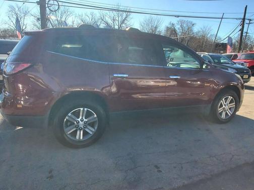 2016 Chevrolet Traverse 2LT