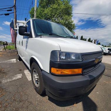 Summit White 2021 Chevrolet Express 2500 LT