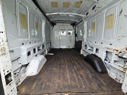 Oxford White 2016 Ford Transit-250 Base
