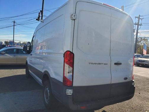 2017 Ford Transit-250 Base
