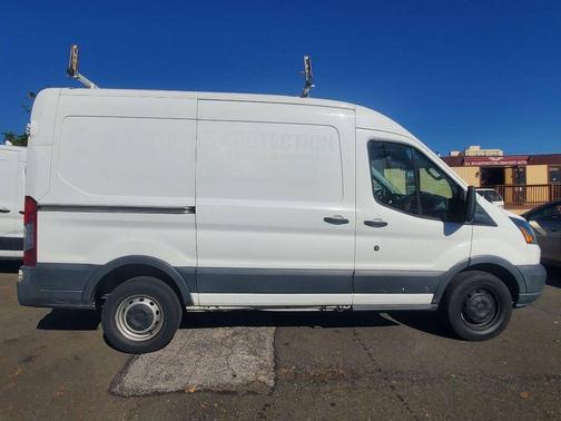 2017 Ford Transit-250 Base