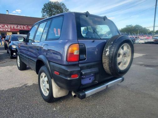 1997 Toyota RAV4 Base